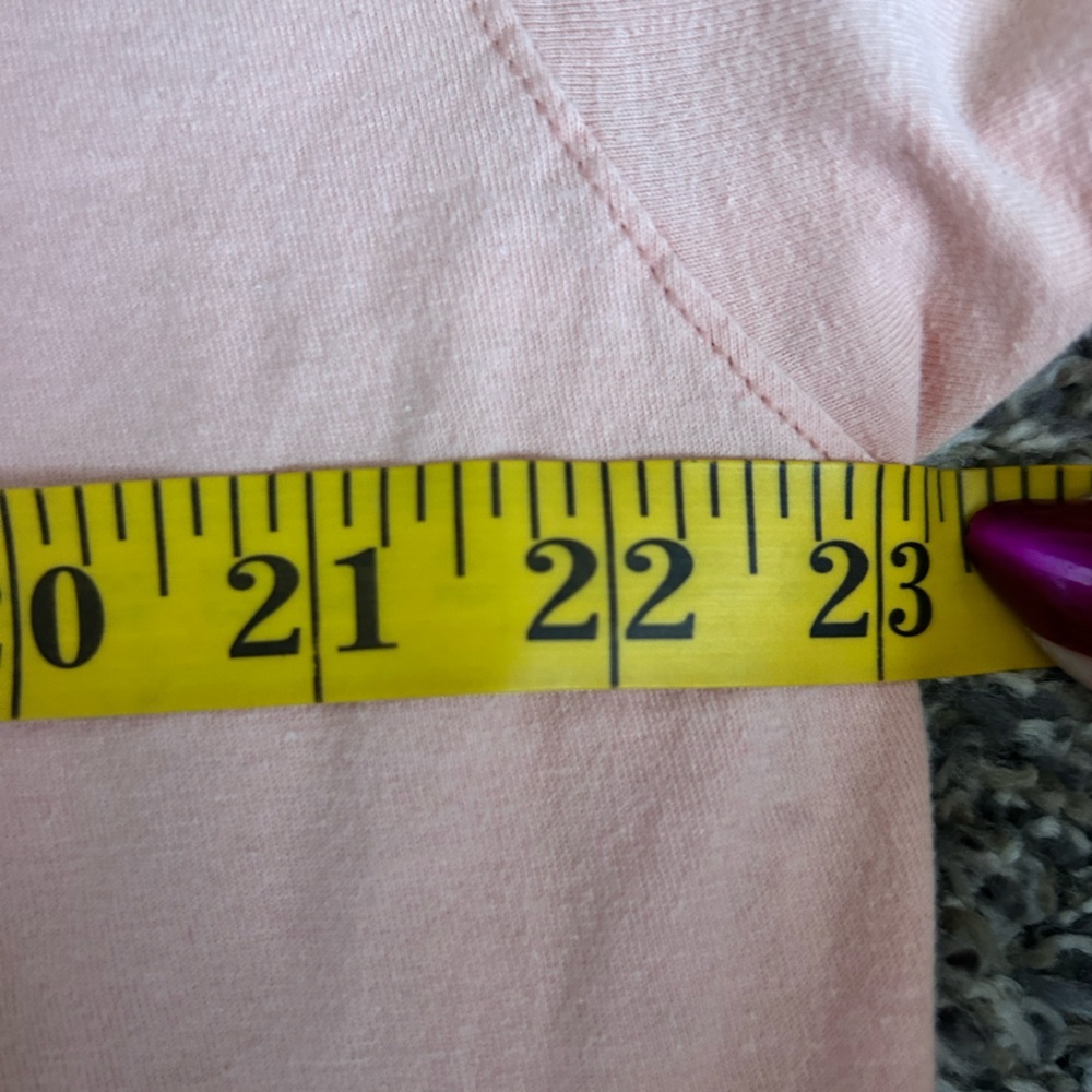 Champion Women’s Large Peach T-shirt With “Free as I Wanna Be” Skater - Picture 5 of 6